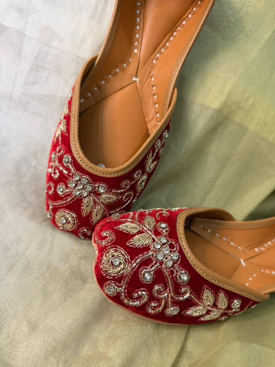 The Story Behind Sogat Jutti Store — Tradition Meets Trend