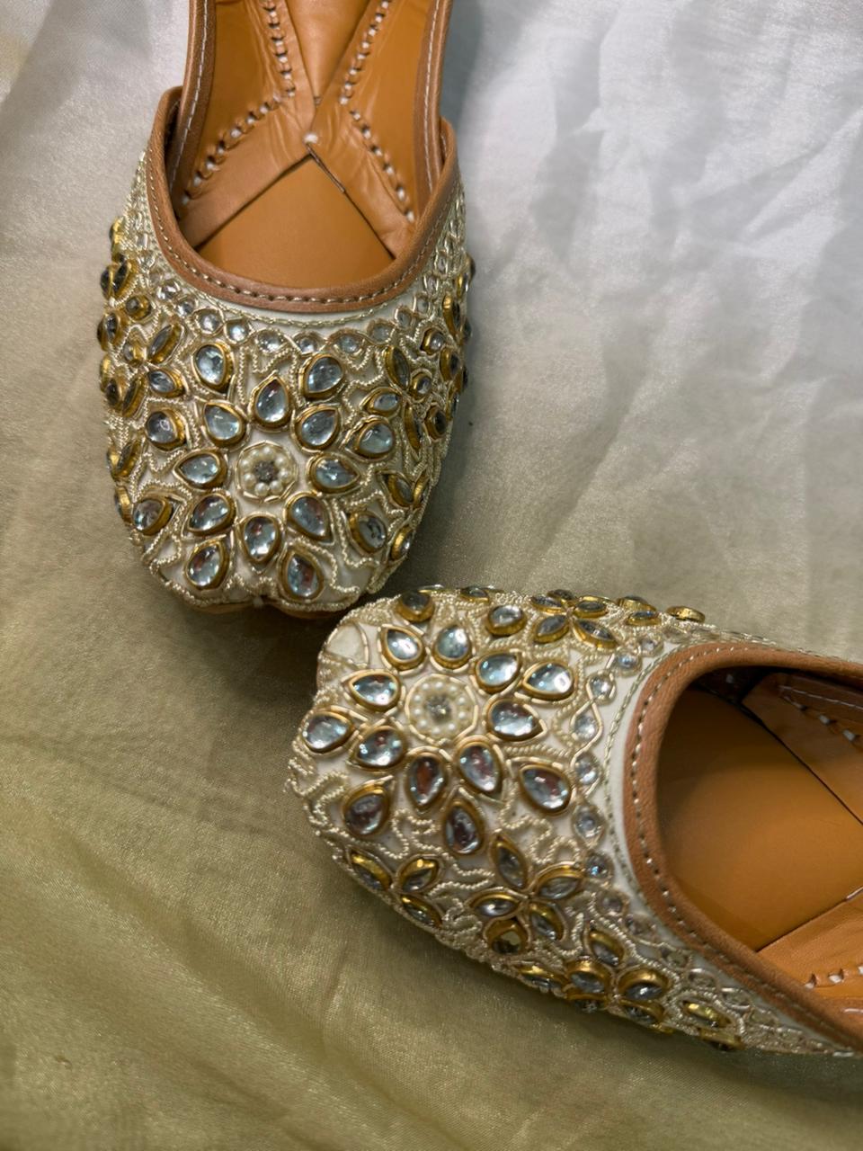 The Art of Punjabi Jutti — A Heritage in Every Stitch