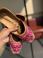 NOOR E SHEESHA ( ਰਾਣੀ ਰੰਗ )