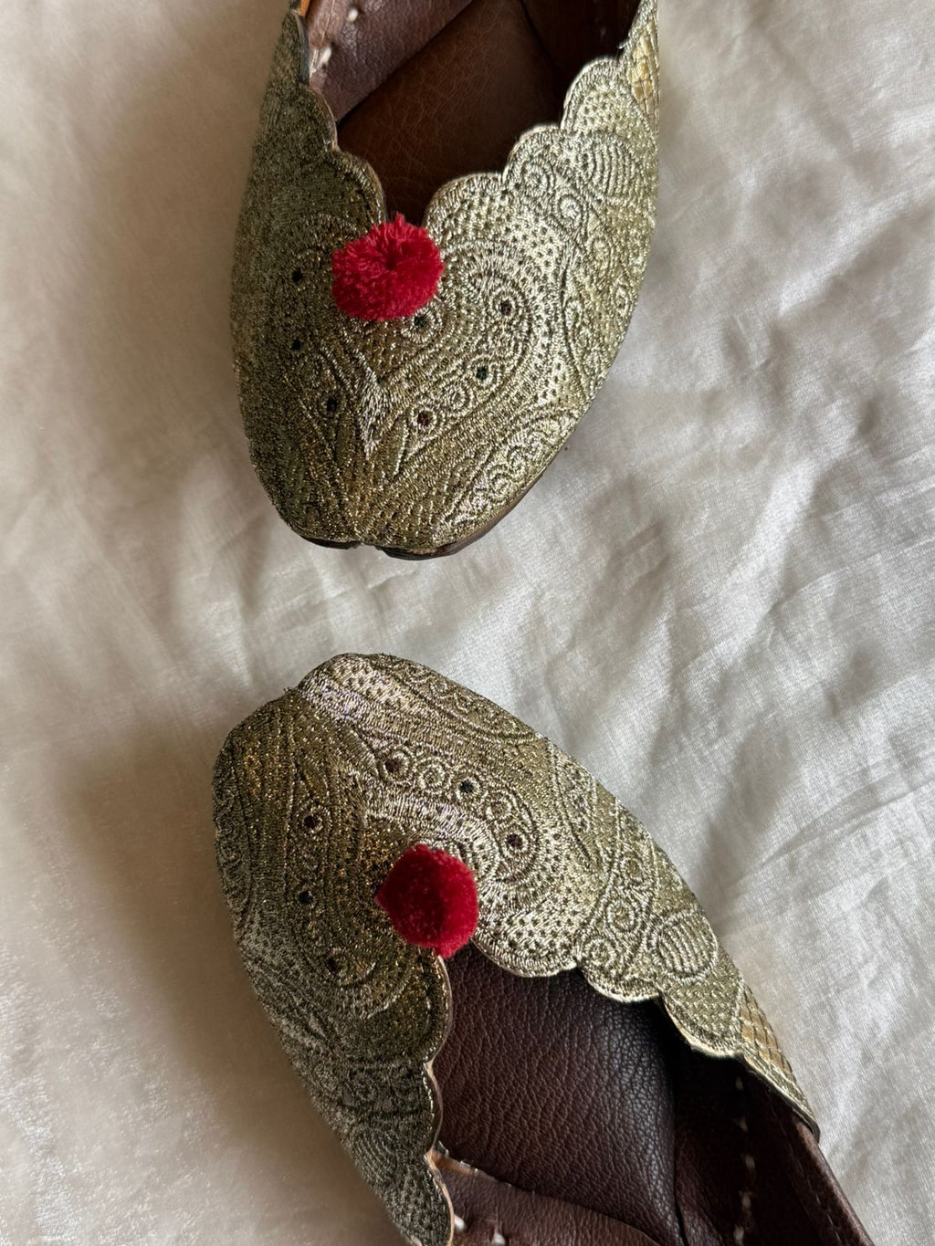 TEELE DI DIILKASH (CUT WORK HEART)