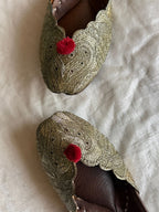 TEELE DI DIILKASH (CUT WORK HEART)