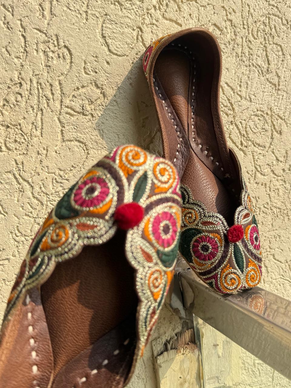 RANGAN DI PASHMINA (CUT WORK)