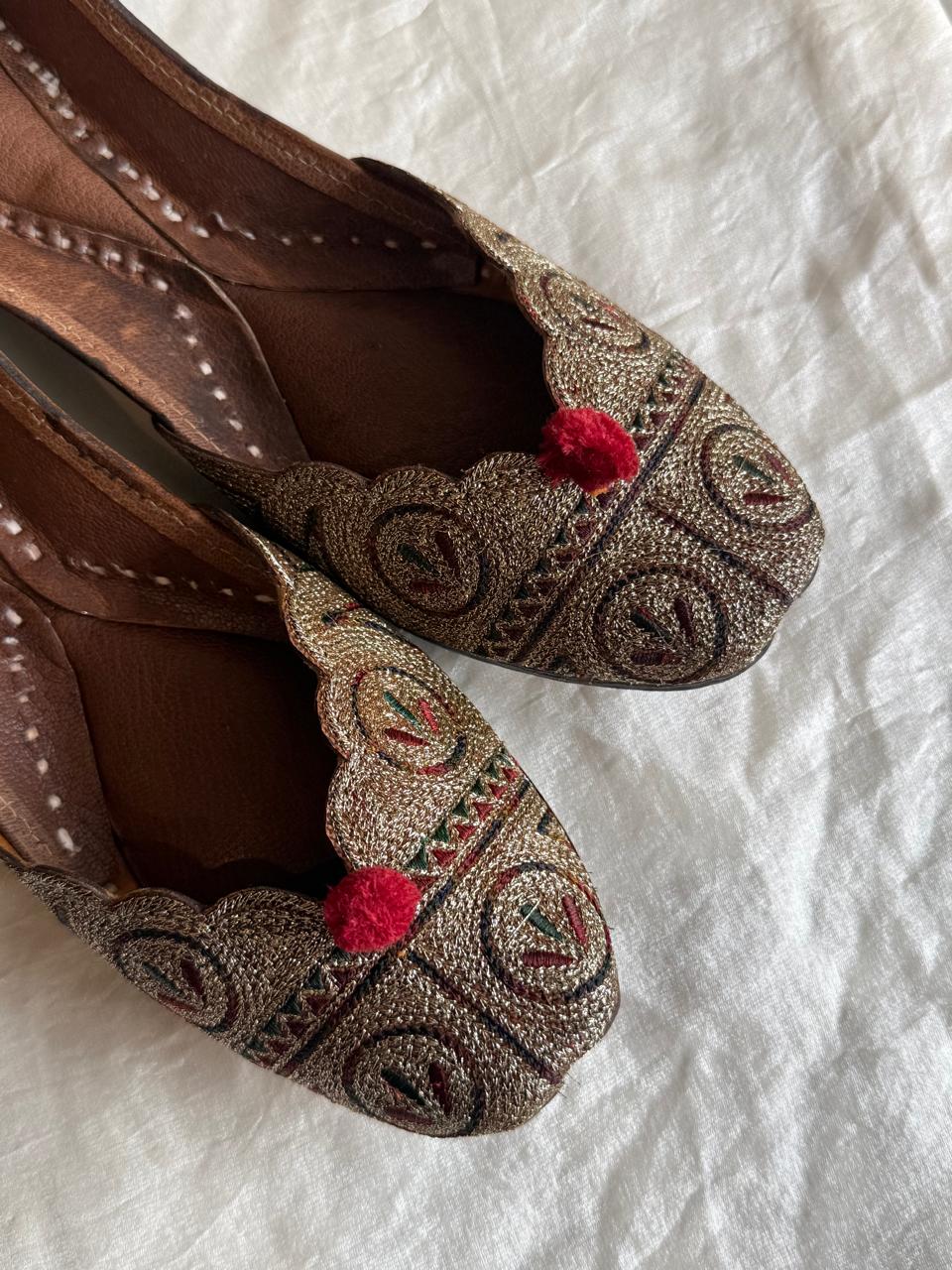 MULTI CUT BLOOM ( CUT WORK)