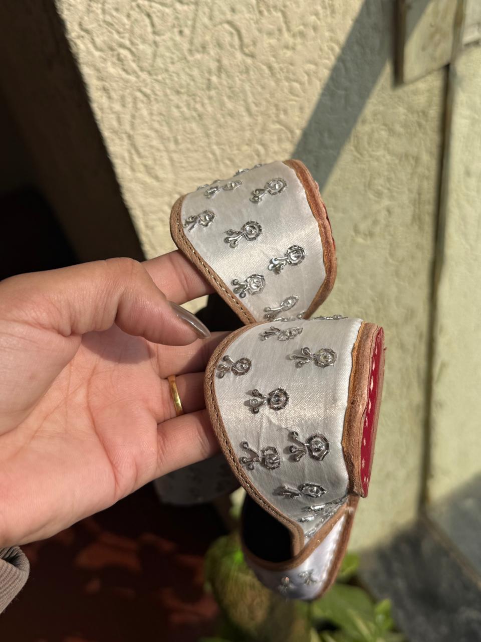 SIPPI SNOW (BY BANNI)