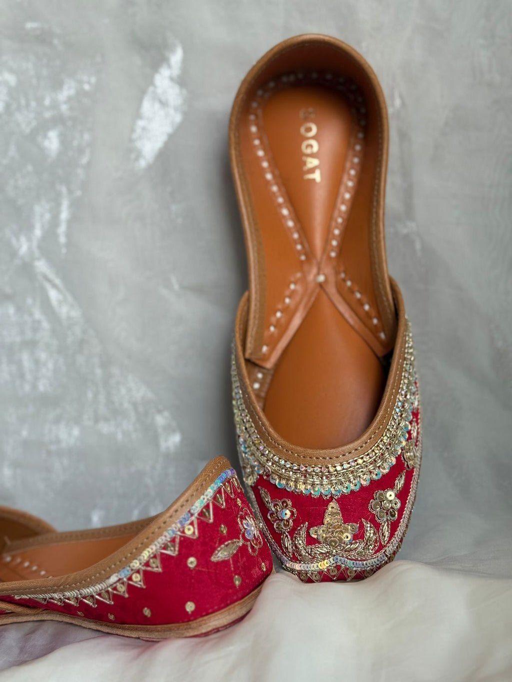 (A) ਲਾਲ ਸੂਹਾ