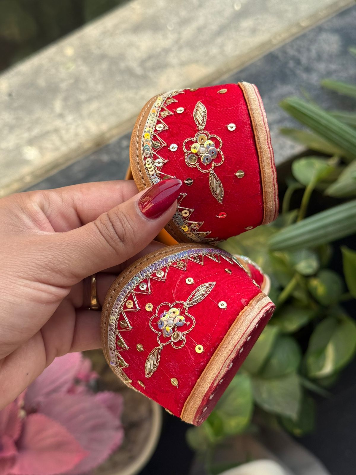 (A) ਲਾਲ ਸੂਹਾ