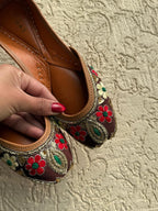 (A) LOTUS KAMAL AURA